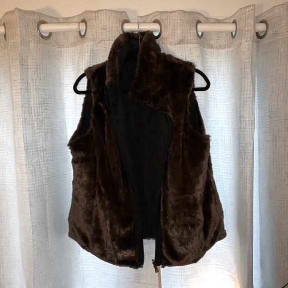 Brown Faux Fur Vest - Picture 1 of 4